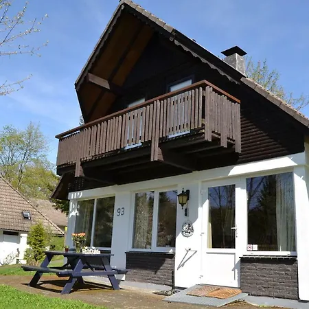 Knusperhaeuschen Edersee * Frankenau
